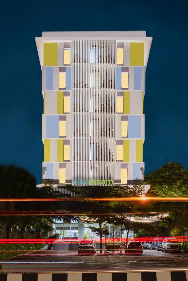 Hotel Citradream Cirebon Exteriör bild